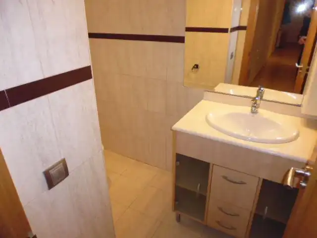 Baño de Piso en venta en Lleida con Calefacción