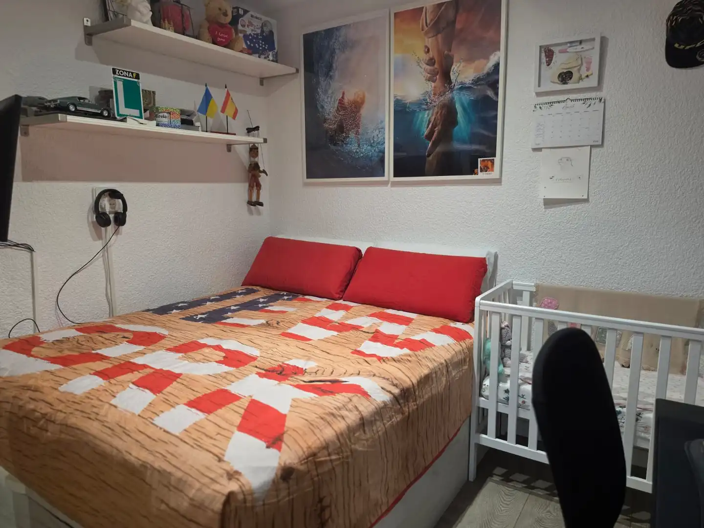 Bedroom of Flat for sale in L'Hospitalet de Llobregat  with Air Conditioner, Parquet flooring and Furnished