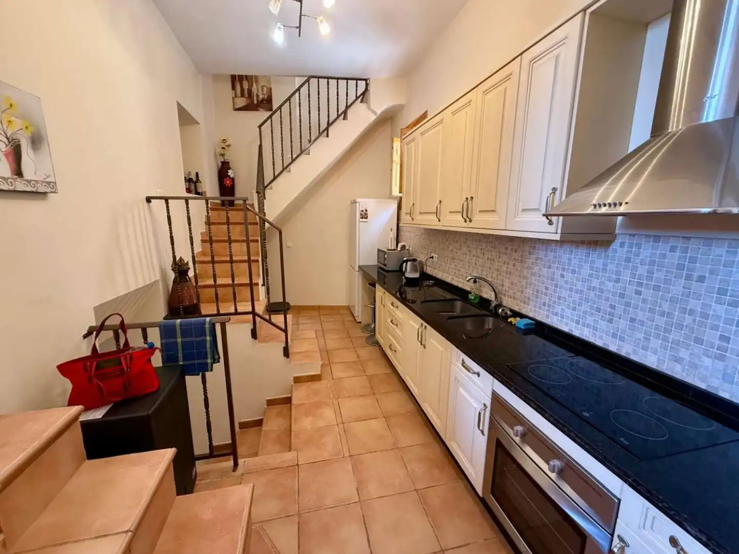 Kitchen of Houses for sale in Vélez de Benaudalla