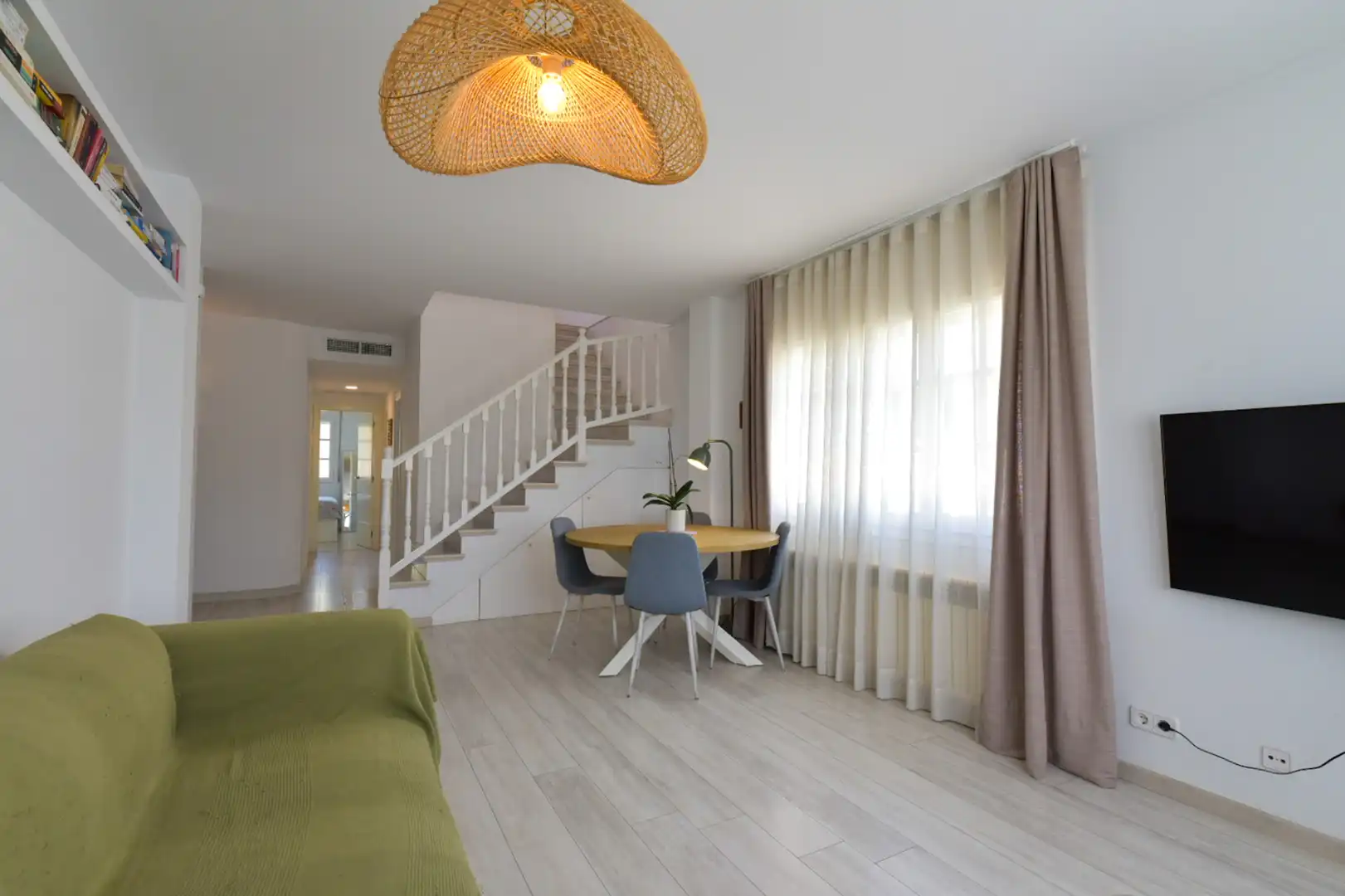 Sala d'estar de Dúplex en venda en Sant Pere de Ribes amb Aire condicionat, Calefacció i Parquet