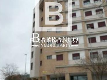 Local comercial en venda a Calle Eugenioio García,