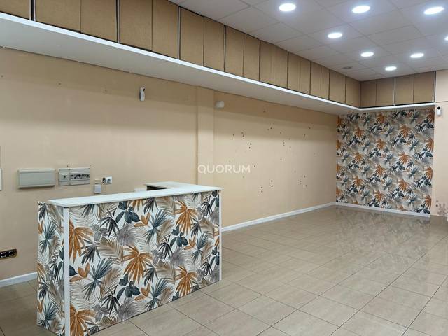 Local comercial en Venta en Calle Calle Paulino Mendivil en Las Arenas