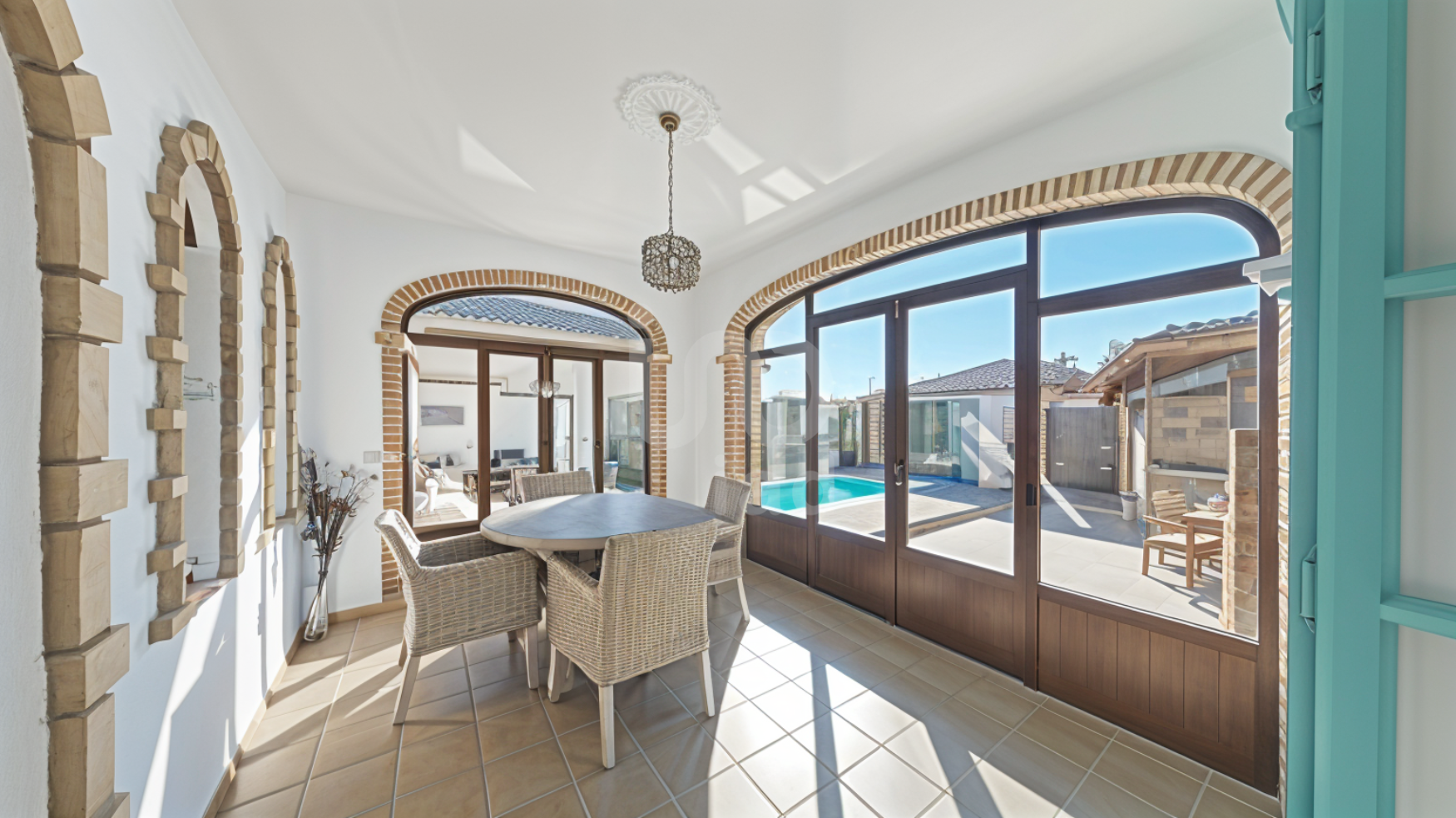 Comedor de Casa o chalet en venta en Chiclana de la Frontera con Aire acondicionado, Calefacción y Terraza