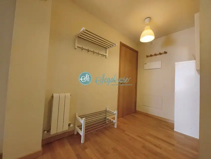 Piso en venta en Torrecaballeros con Calefacción y Internet