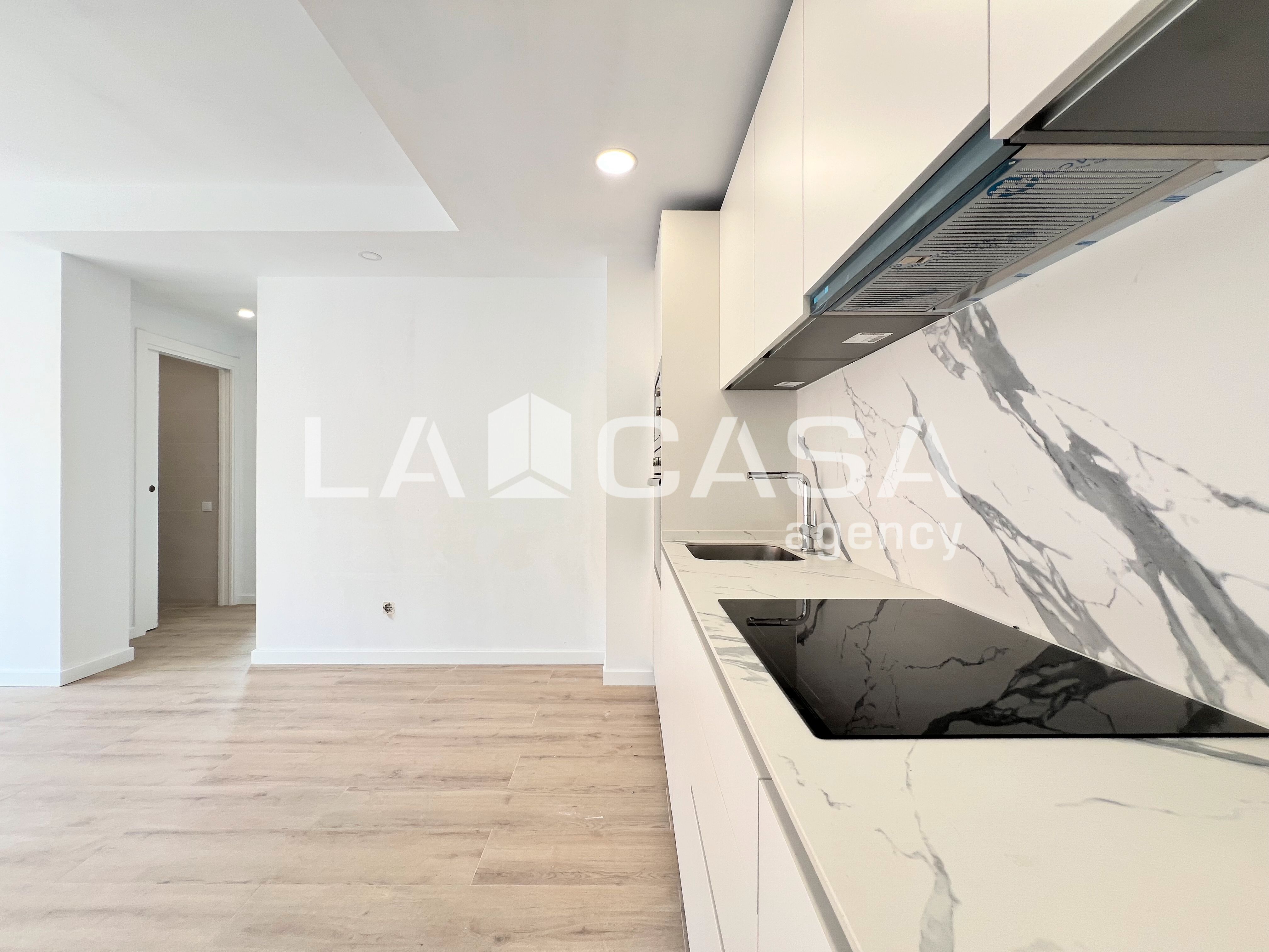 Kitchen of Flat for sale in Badalona  with Heating and Balcony