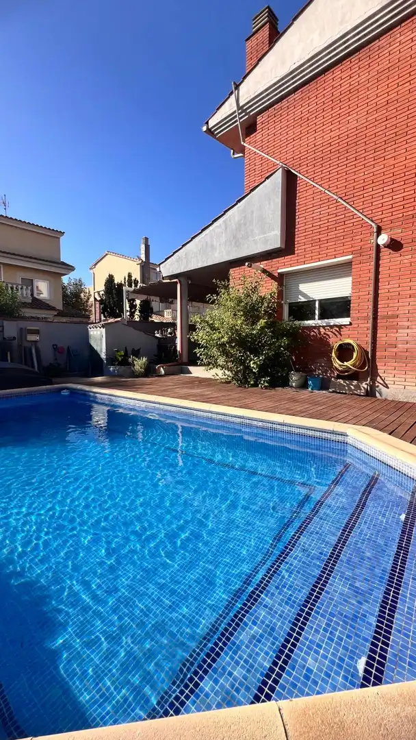 Villa con balcone in vendita a Calle de la Farena, imagen 3