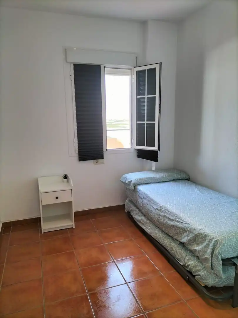 Flat for rent in Calle Juan de Acurio, Martín Miguel