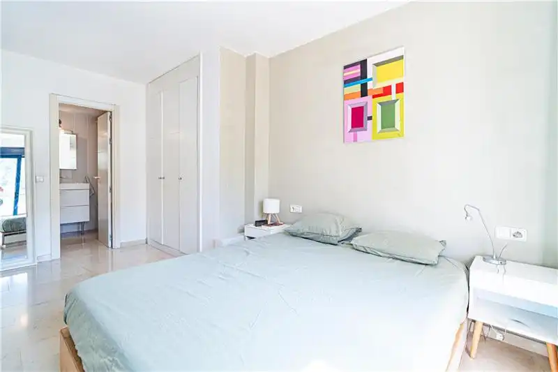 Habitación de Piso en venta en Calvià con Aire acondicionado, Terraza y Piscina comunitaria