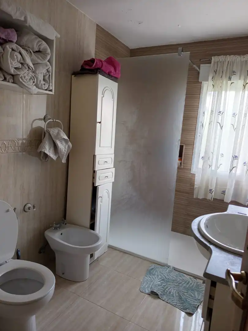 Bany de Casa o xalet en venda en La Zubia amb Jardí privat i Piscina