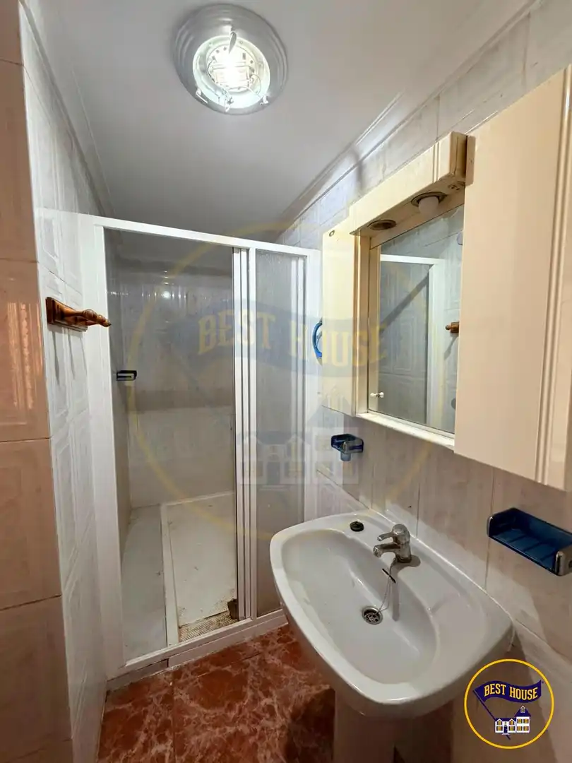 Bathroom of Houses for sale in Enguídanos  with Furnished and Balcony