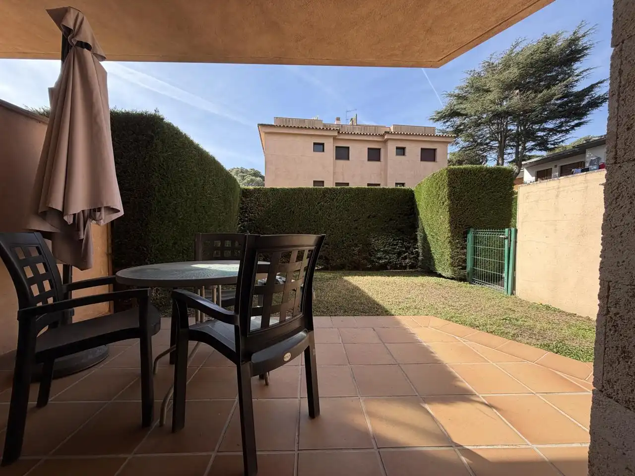 Jardín de Planta baja en venta en Castell d'Aro, Platja d'Aro i s'Agaró con Aire acondicionado, Terraza y Amueblado