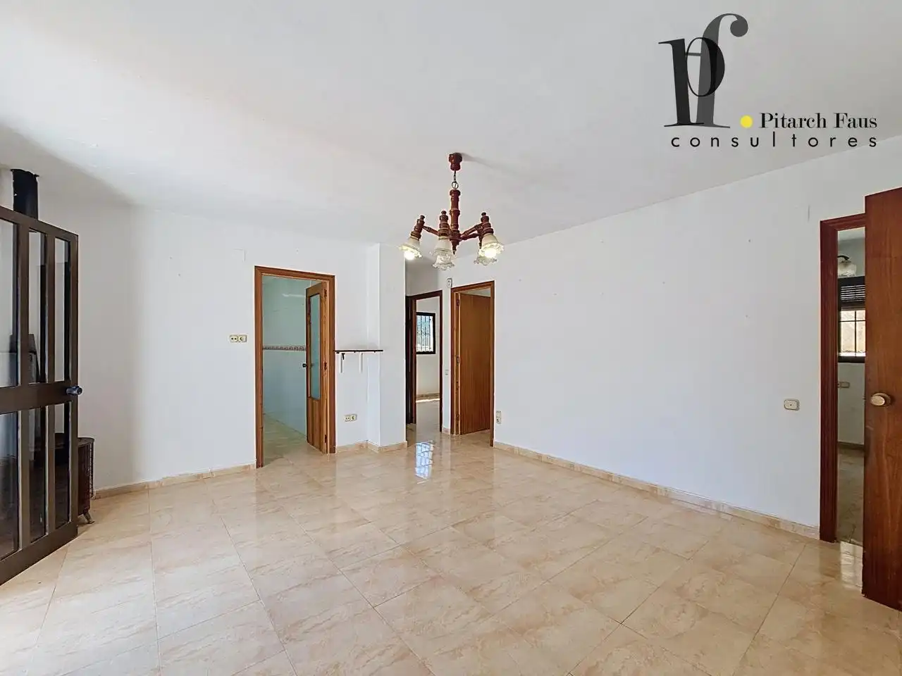 Living room of Houses for sale in La Pobla de Vallbona
