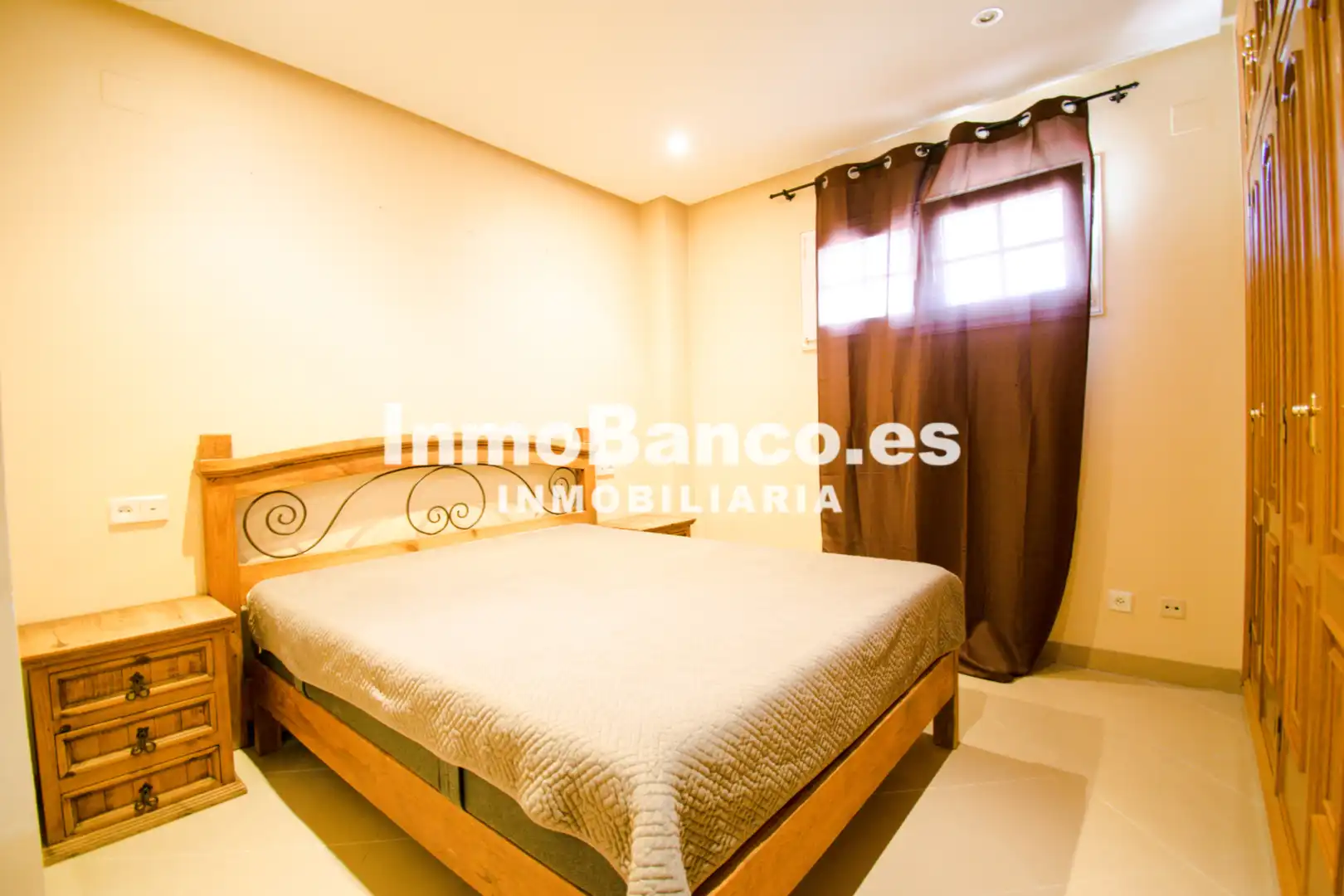 Habitación de Casa o chalet en venta en Chiva con Aire acondicionado, Calefacción y Jardín privado