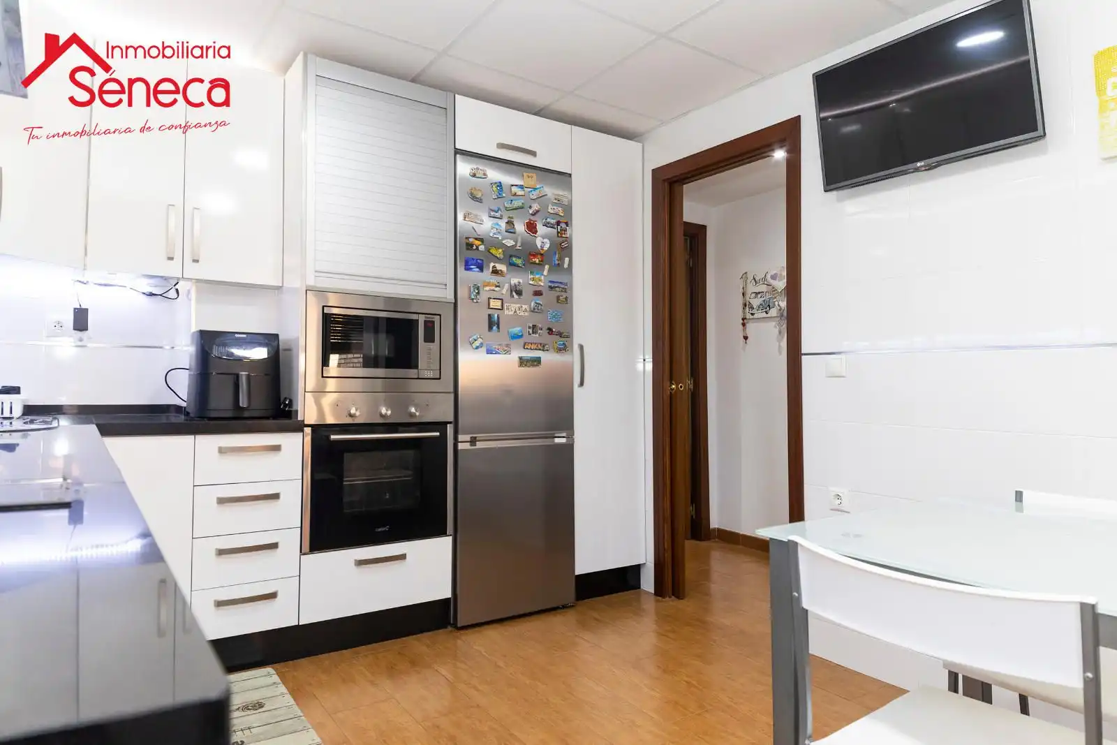 Kitchen of Flat for sale in Córdoba  with Air Conditioner, Terrace and Storage room
