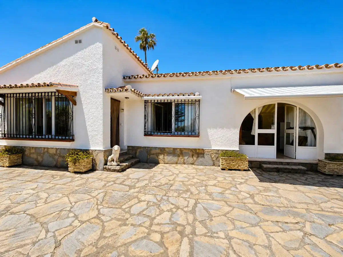 Casa con jardín en venta en La Duquesa, imagen 3