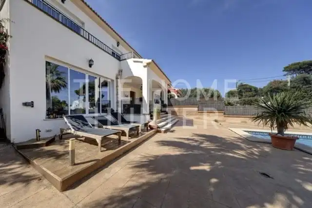 Vista exterior de Casa o xalet en venda en Llucmajor amb Aire condicionat, Calefacció i Jardí privat