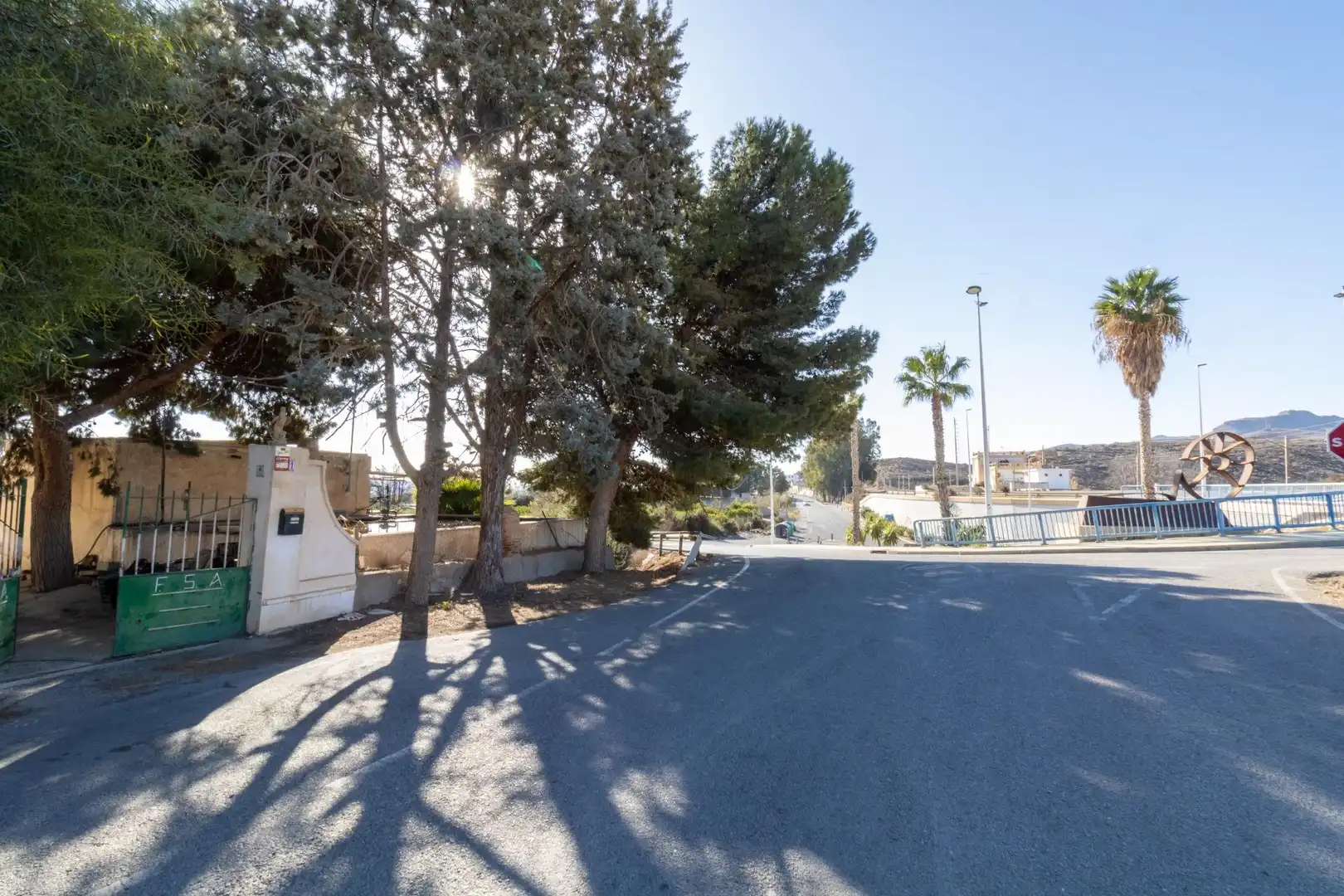 Vista exterior de Finca rústica en venda en Benahadux amb Aire condicionat, Jardí privat i Terrassa