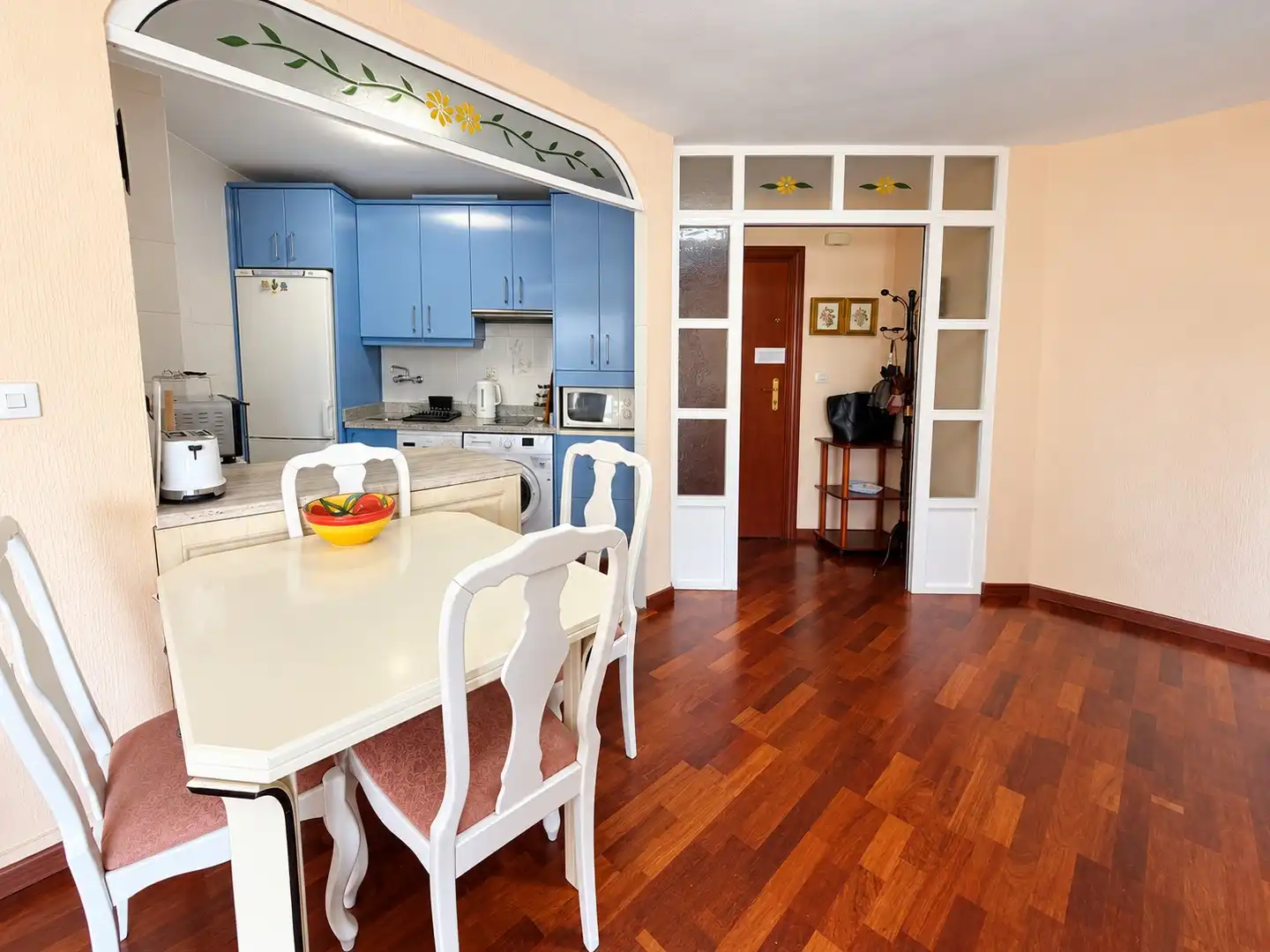 Comedor de Piso en venta en Torremolinos con Terraza, Amueblado y Lavadora