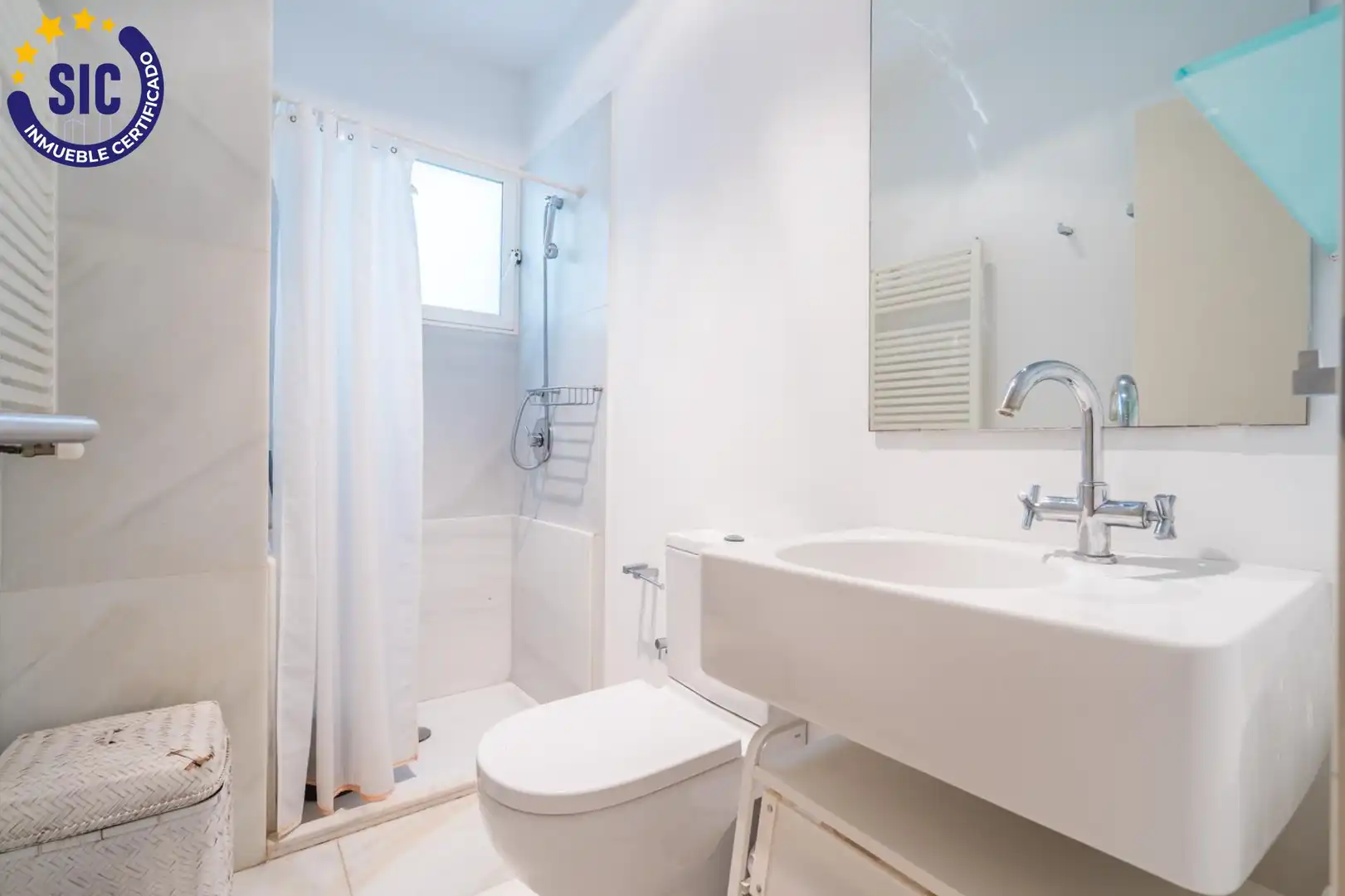 Baño de Piso en venta en Valencia con Calefacción y Parquet