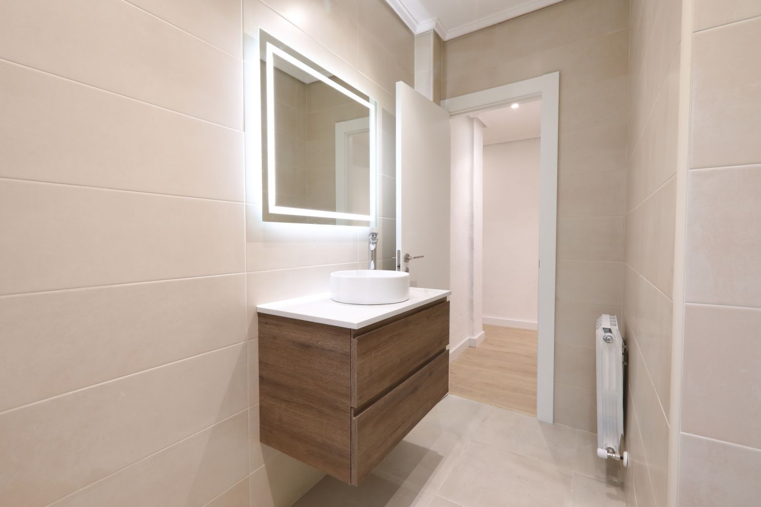 Bathroom of Flat for sale in  Logroño  with Heating and Parquet flooring