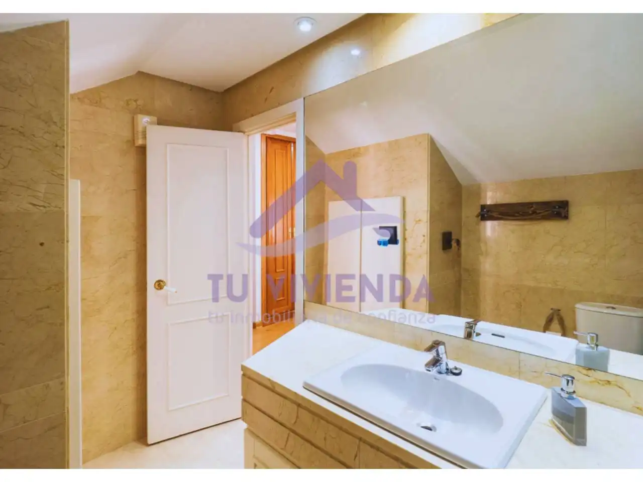 Baño de Dúplex en venta en Valladolid con Aire acondicionado, Calefacción y Amueblado