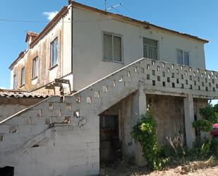 Vista exterior de Finca rústica en venda en Santa Marta de Tormes amb Terrassa