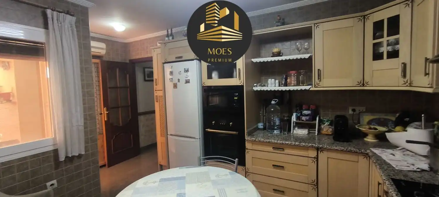 Casa amb terrassa en venda a Bailén, imagen 6