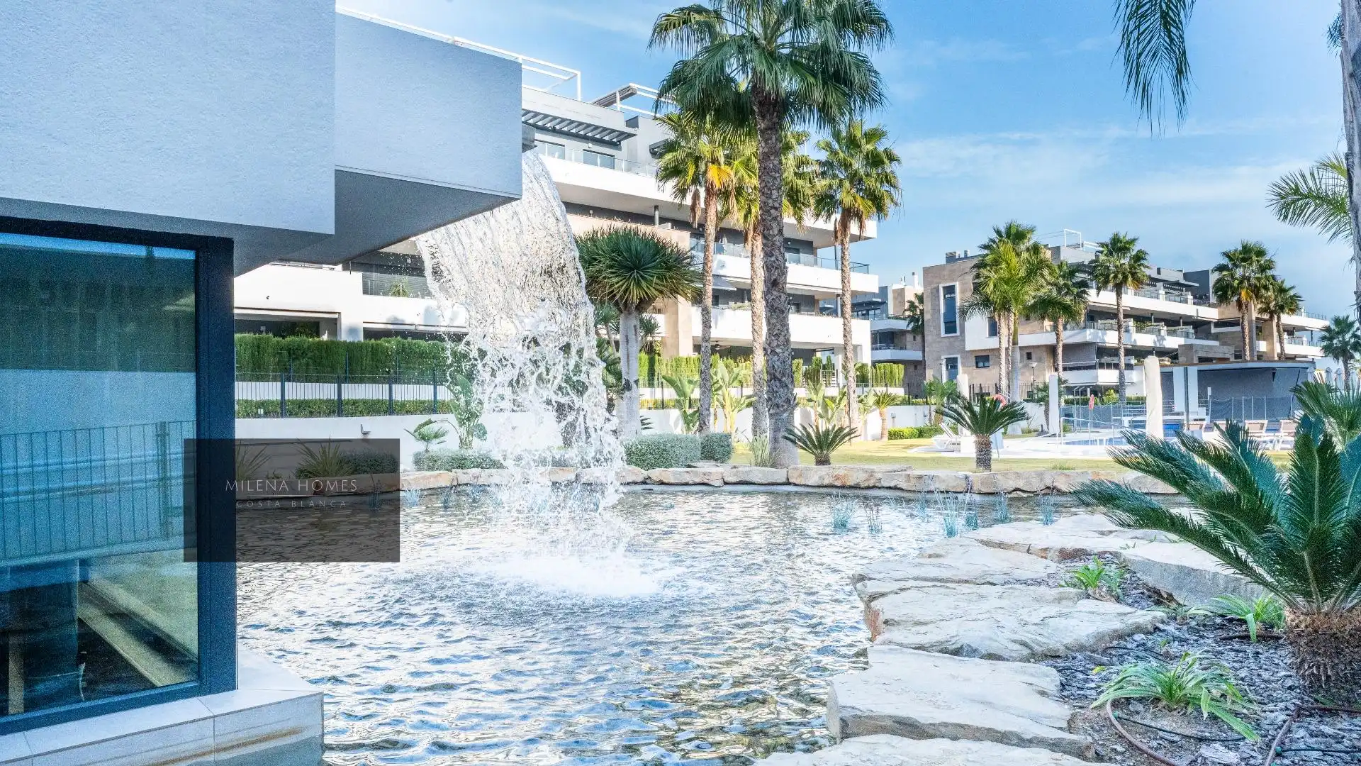 Piscina de Apartament en venda en Orihuela amb Aire condicionat, Calefacció i Jardí privat
