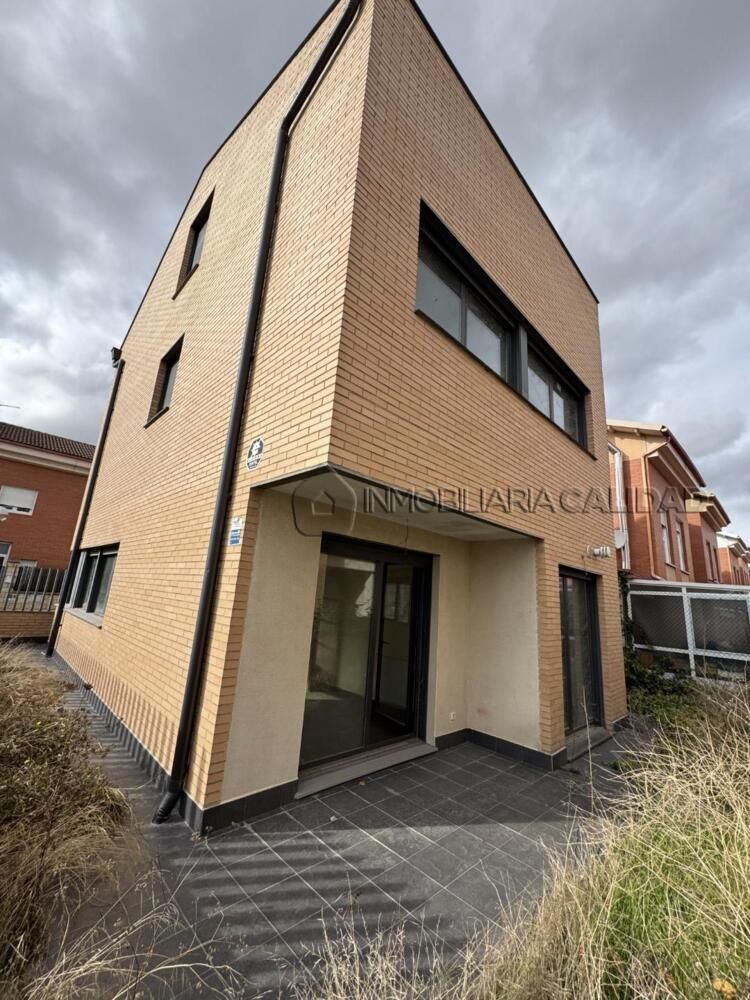 Casa o xalet en venda a Alfoz de Quintanadueñas