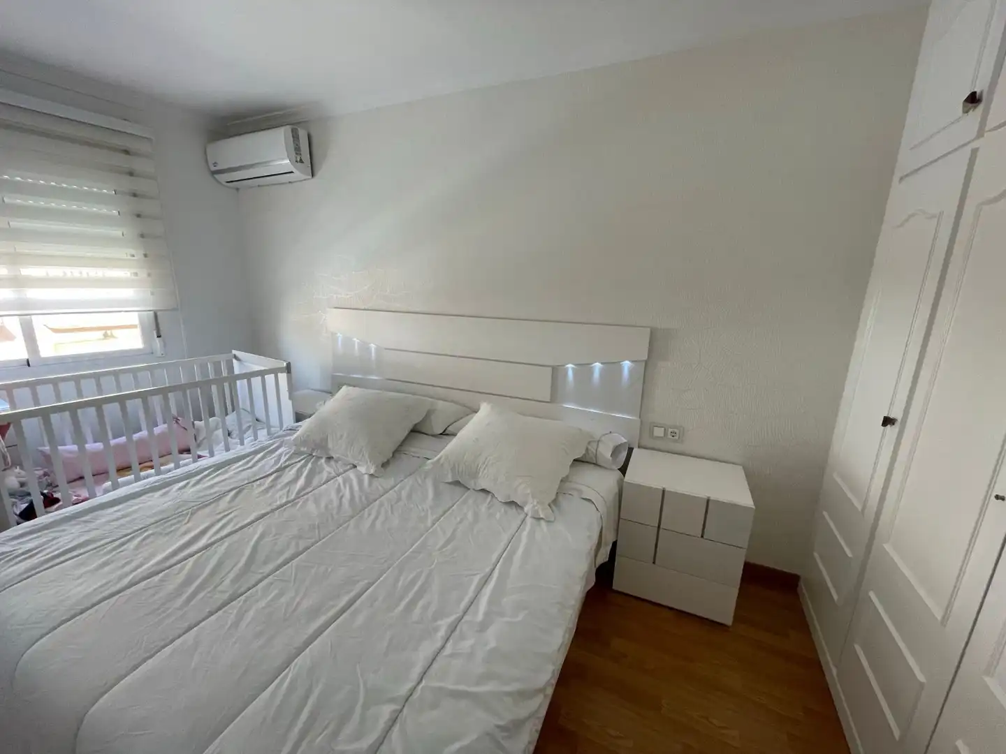 Habitación de Apartamento de alquiler en Mazarrón con Aire acondicionado, Amueblado y Lavadora