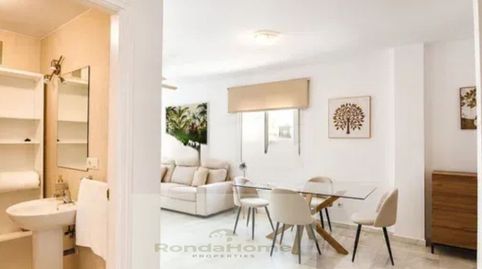 Foto 4 de Piso en venta en Calle Chumberas las, Los Pacos, Fuengirola