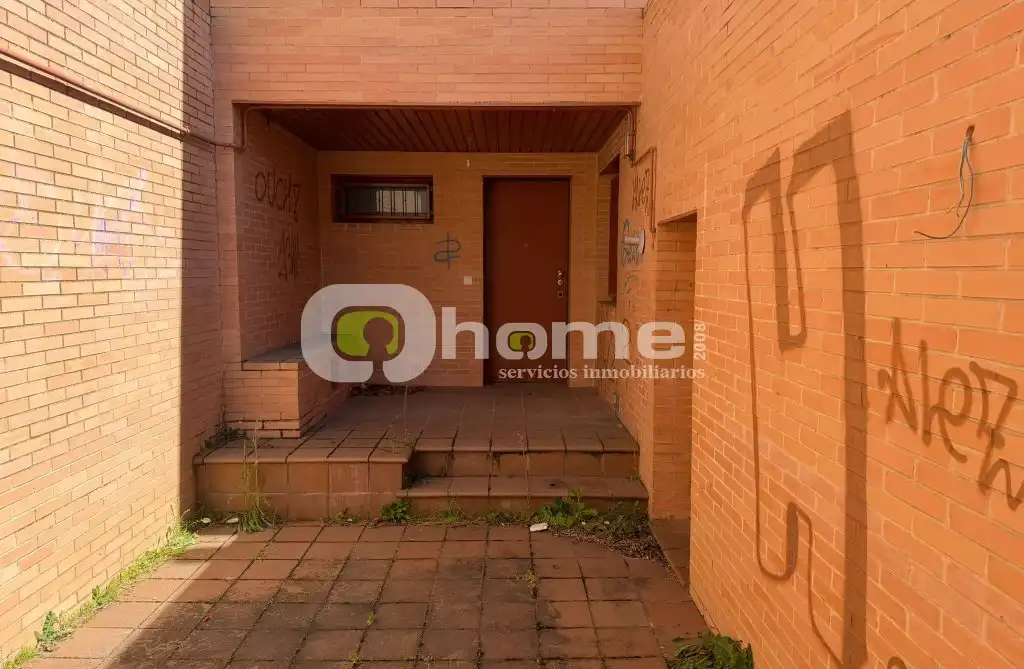 Exterior view of Detached homes for sale in Zamora Capital   with Heating, Private garden and Terrace