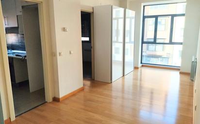 Bedroom of Flat for sale in  Madrid Capital