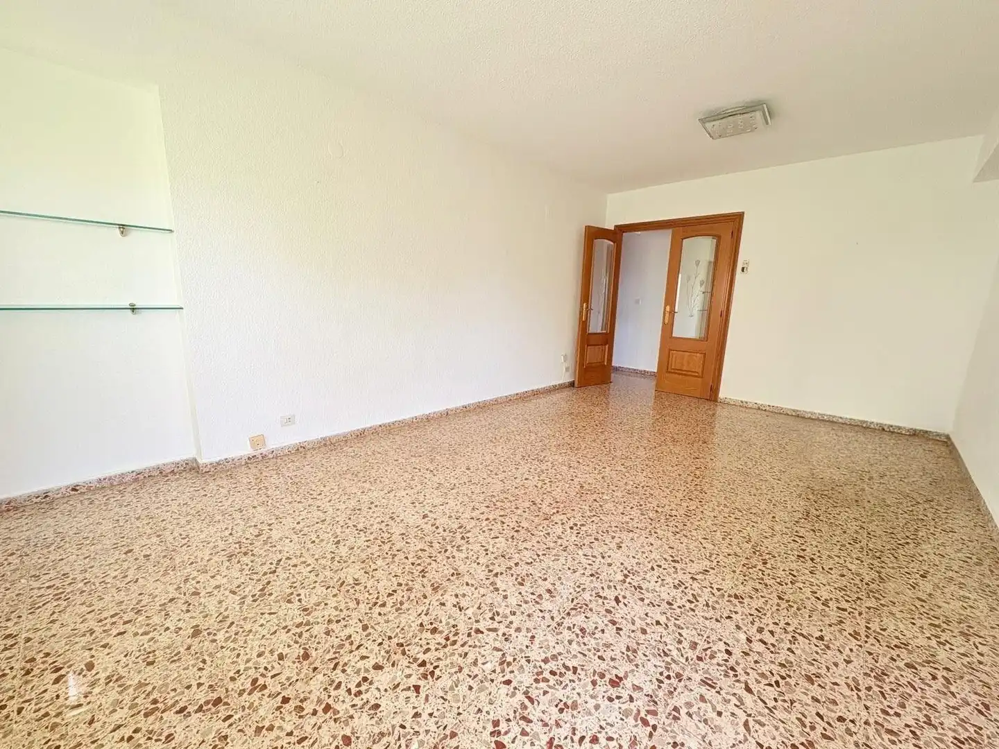 Wohnzimmer von Wohnung zum Verkauf in Sedaví mit Balkon
