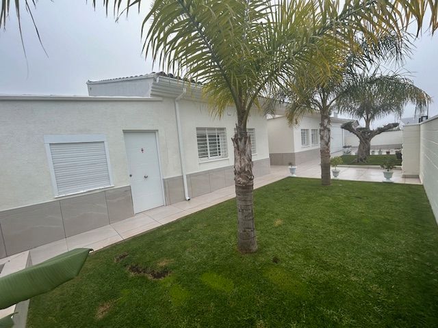 Vista exterior de Casa o chalet en venta en Olocau con Aire acondicionado, Jardín privado y Terraza
