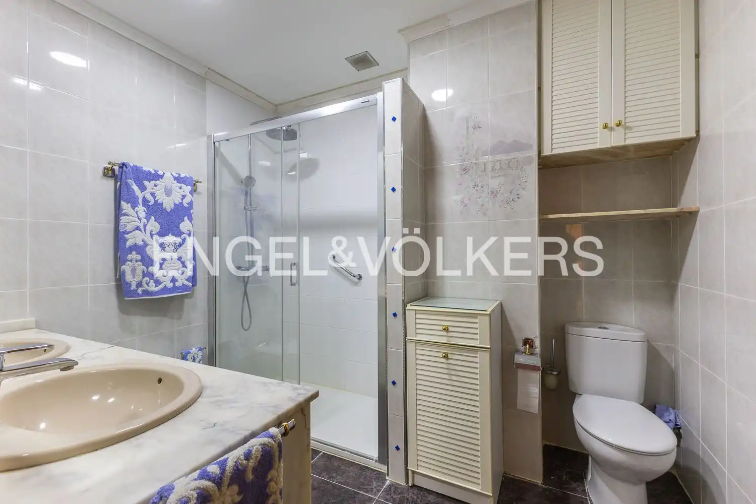 Baño de Casa o chalet en venta en Náquera con Aire acondicionado, Calefacción y Jardín privado