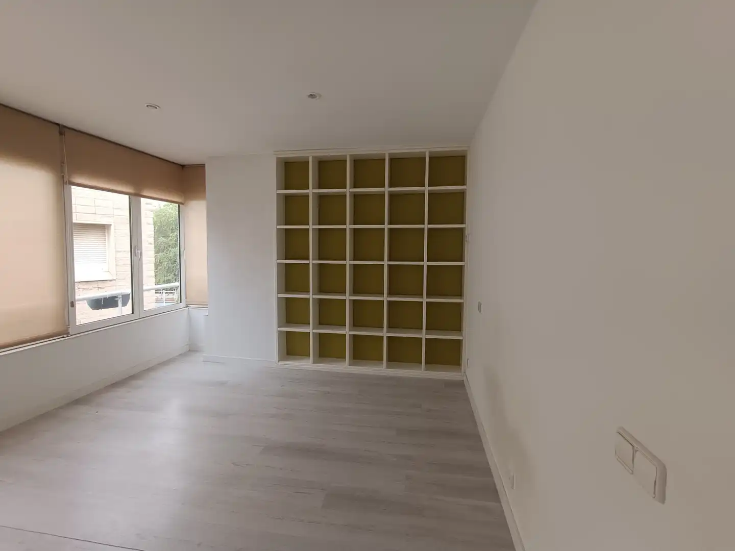 Flat for rent in Carrer Pau Casals, Finestrelles
