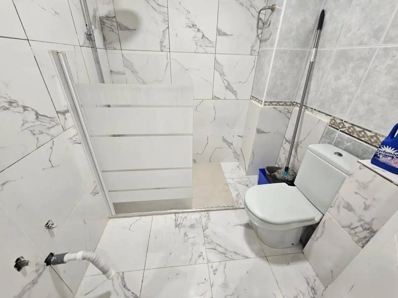 Baño de Piso en venta en Alicante / Alacant con Terraza y Balcón