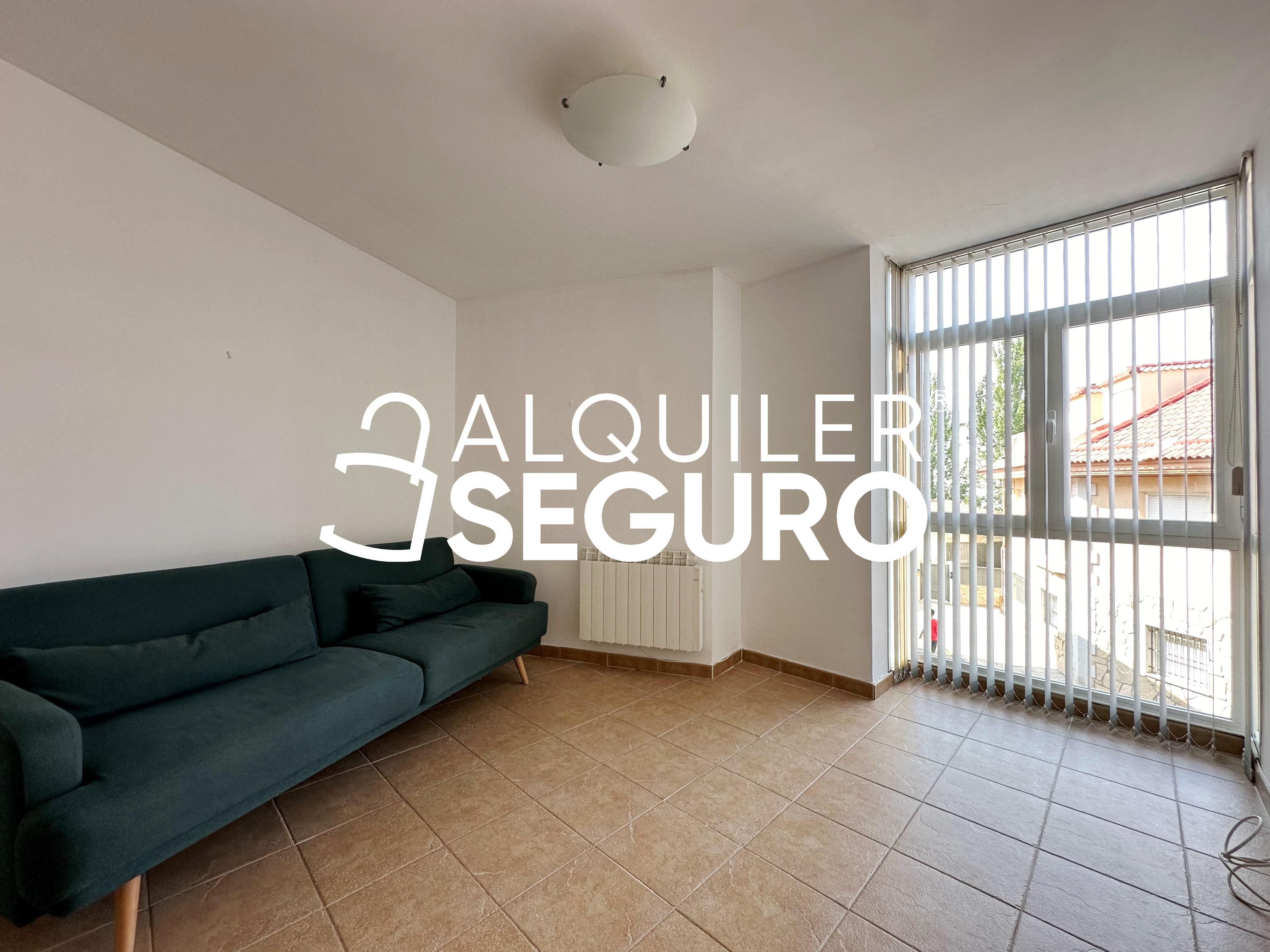 Living room of Flat to rent in Alpedrete  with Air Conditioner, Heating and Terrace