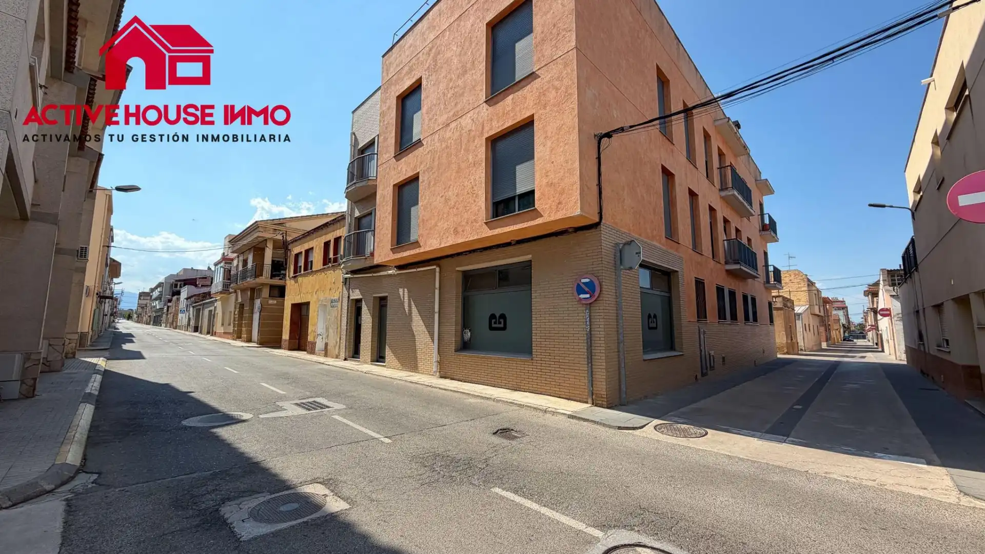 Exterior view of Commercial properties for rent in Santa Bàrbara