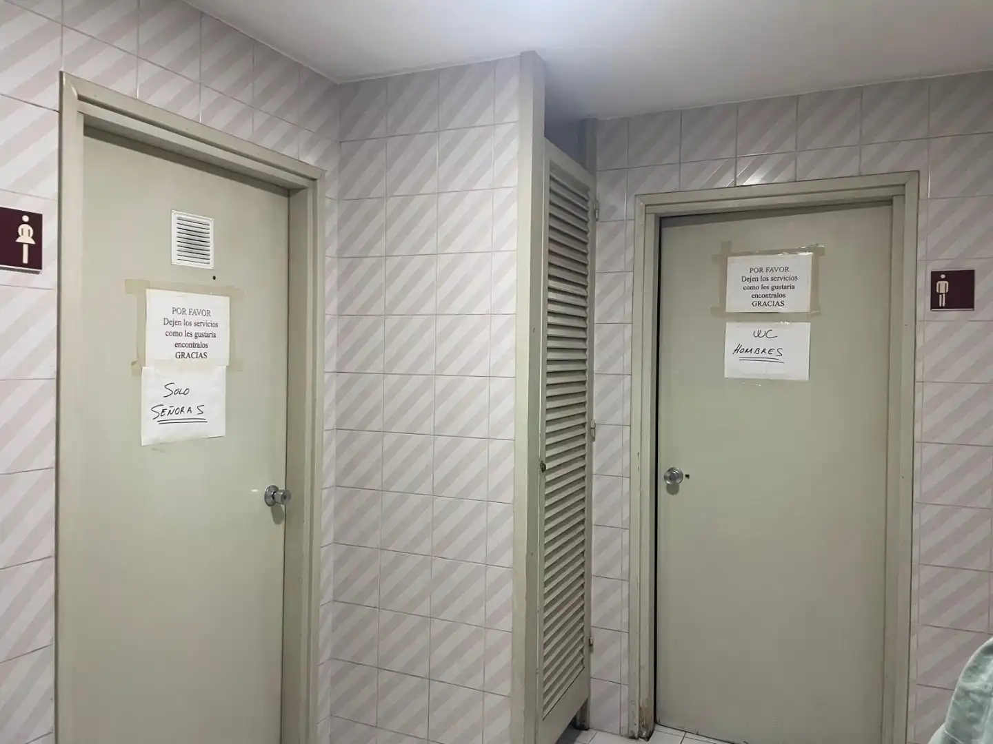 Baño de Local de alquiler en Mataró