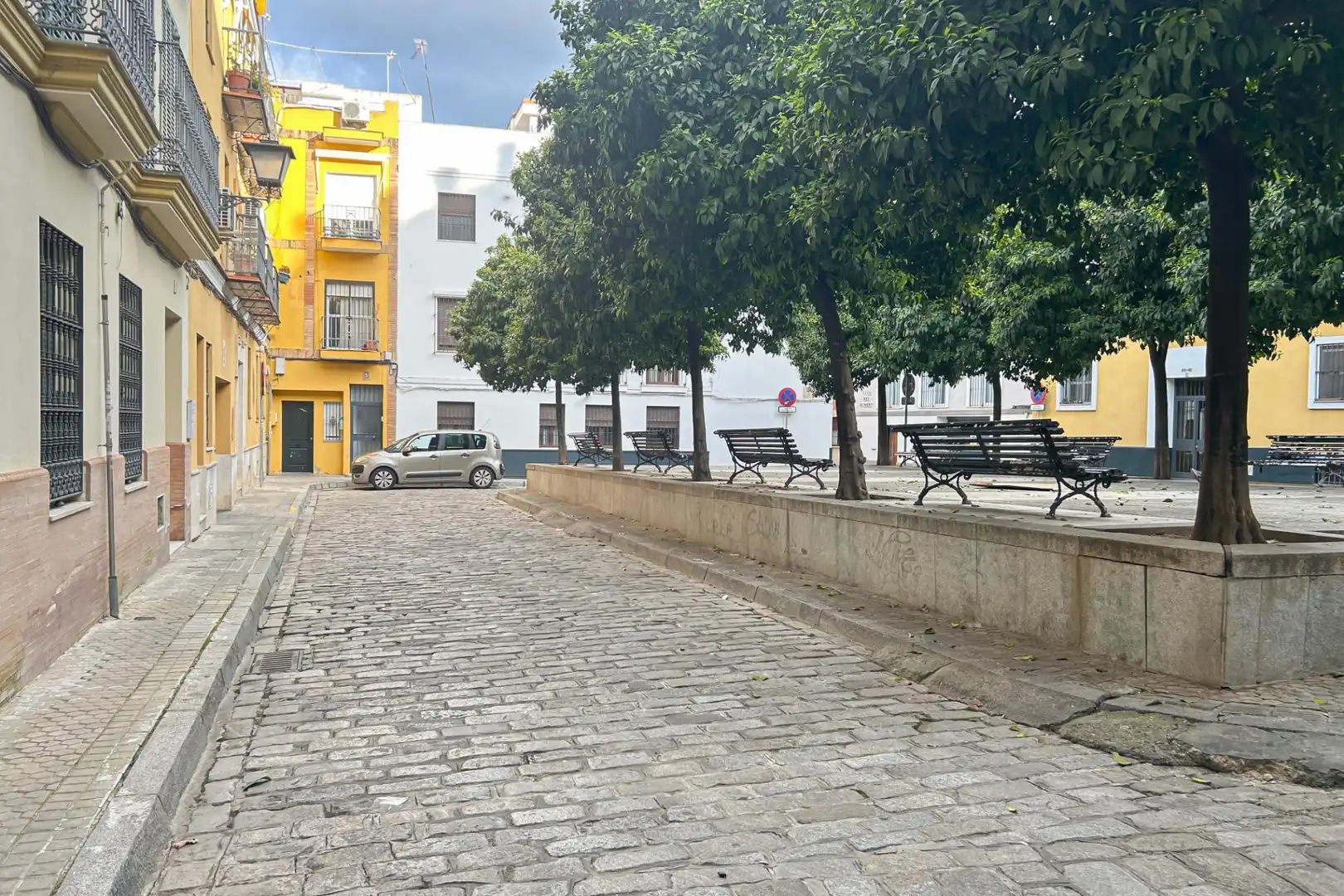 Außenansicht von Erdgeschoss zum Verkauf in Sevilla mit Klimaanlage, Terrasse und Möbliert