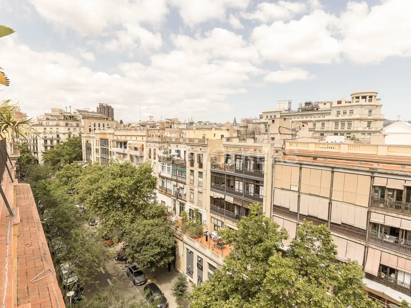 Außenansicht von Dachboden zur Miete in Barcelona mit Klimaanlage, Heizung und Parkett