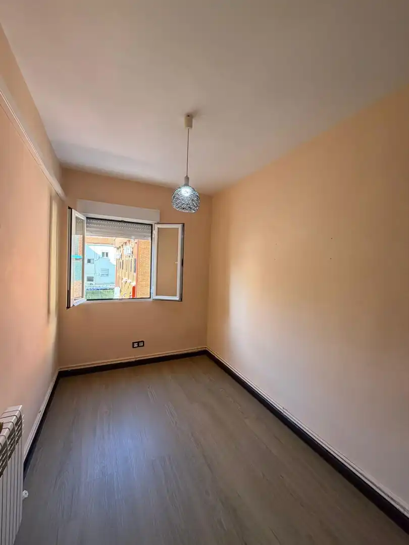 Habitación de Piso de alquiler en Madrid con Aire acondicionado y Calefacción