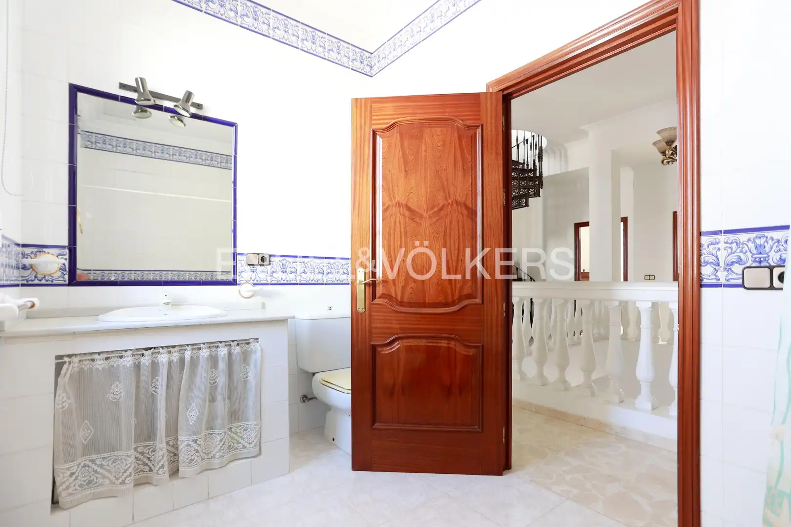 Baño de Casa o chalet en venta en Los Palacios y Villafranca con Aire acondicionado, Calefacción y Jardín privado