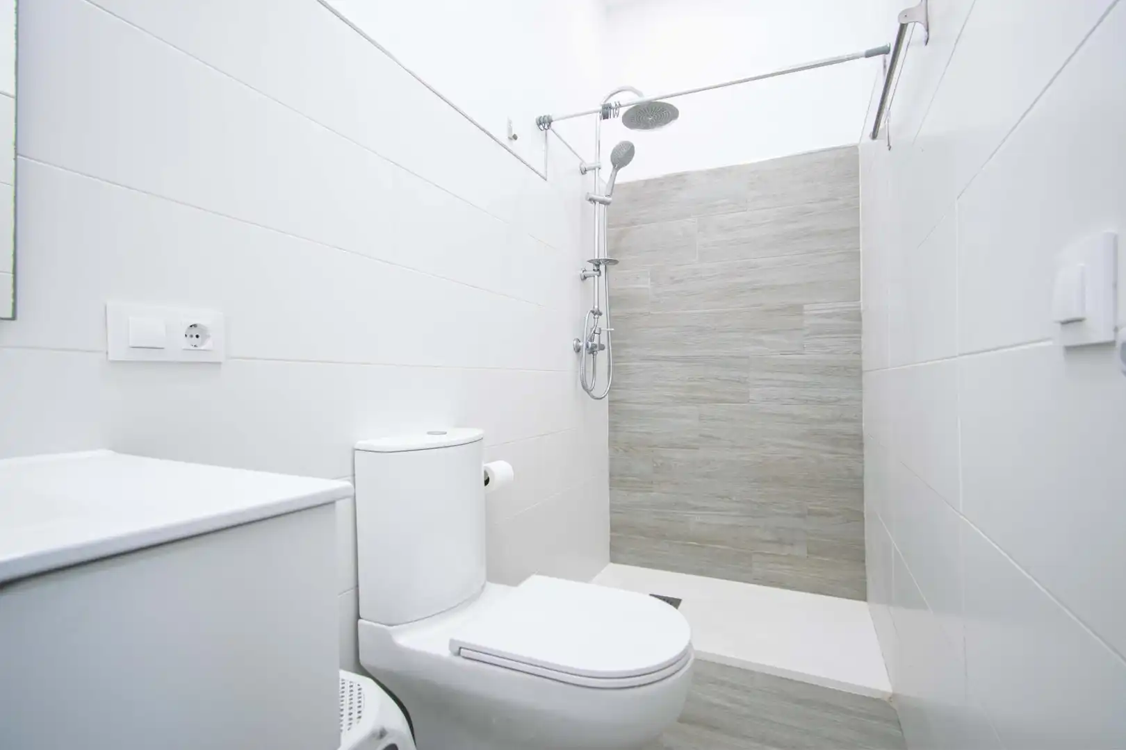 Bathroom of Lofts for sale in Sevilla  with Air Conditioner