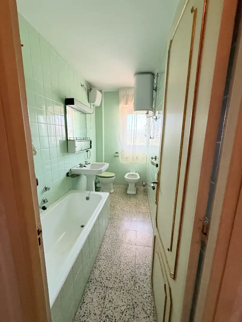 Baño de Piso en venta en Madrid con Aire acondicionado, Terraza y Amueblado