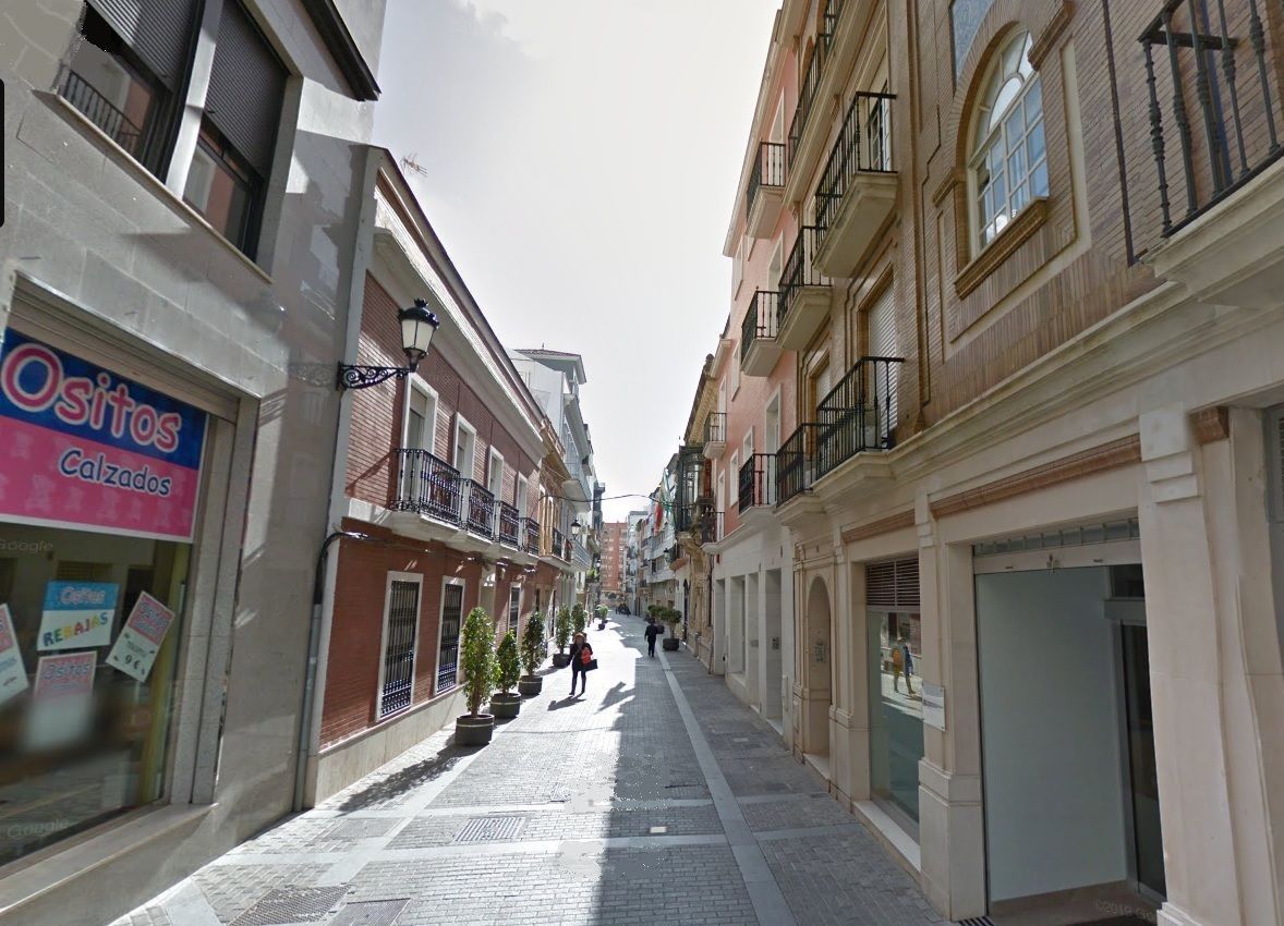 Vista exterior de Pis en venda en  Huelva Capital