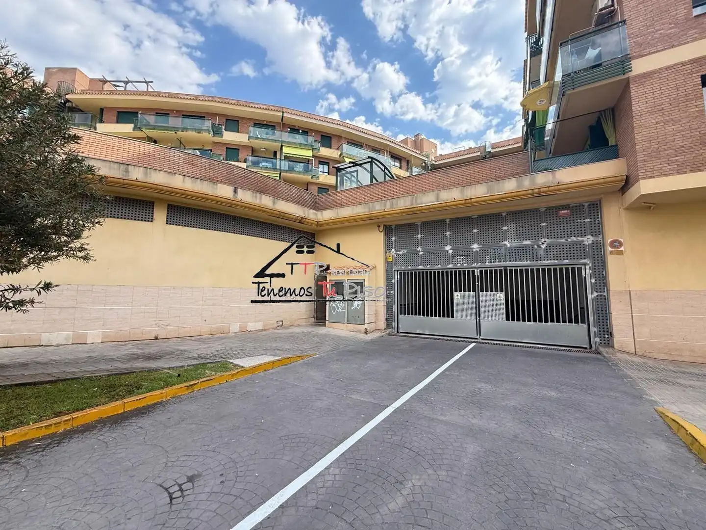 Vista exterior de Apartamento en venta en Benicarló con Terraza, Trastero y Amueblado