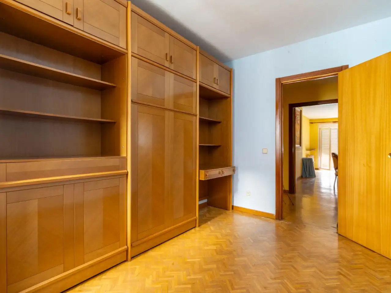 Flat for sale in Sector Islas, 16, Segunda Fase